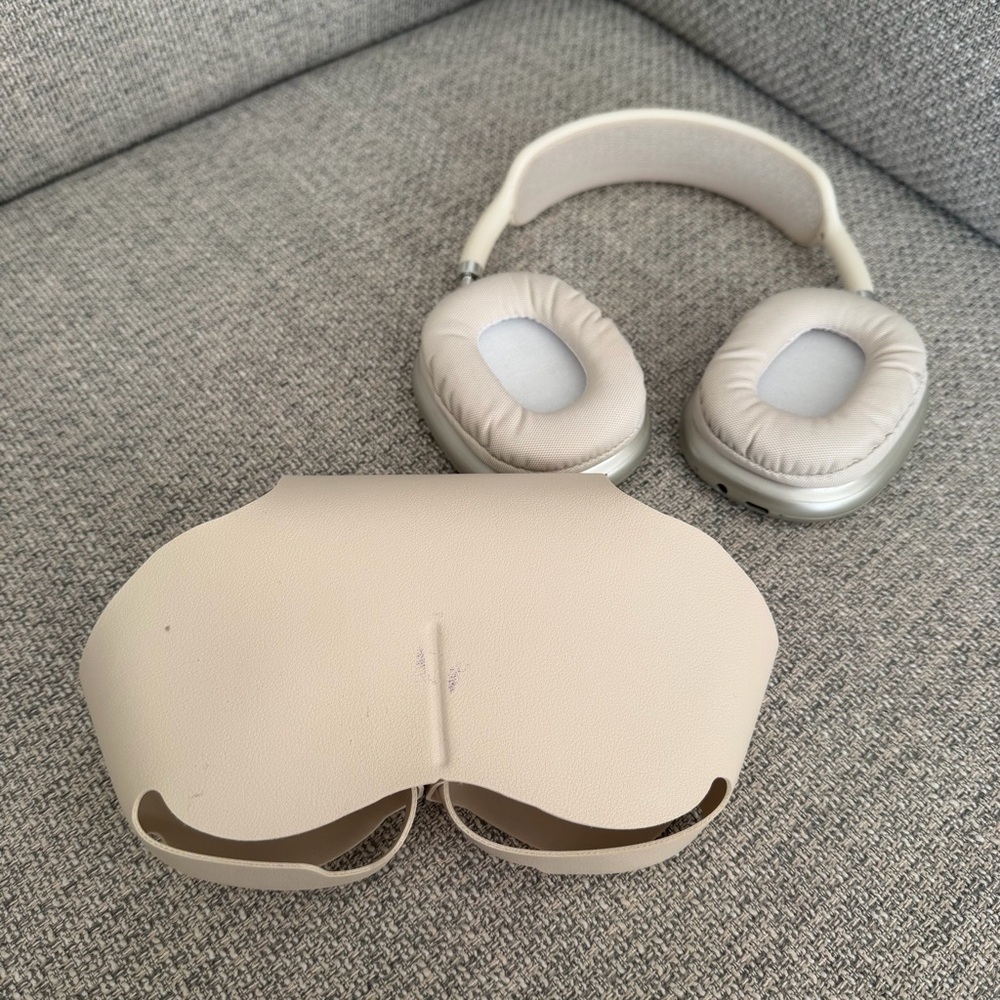 Max Headphones - Picture 9 of 10